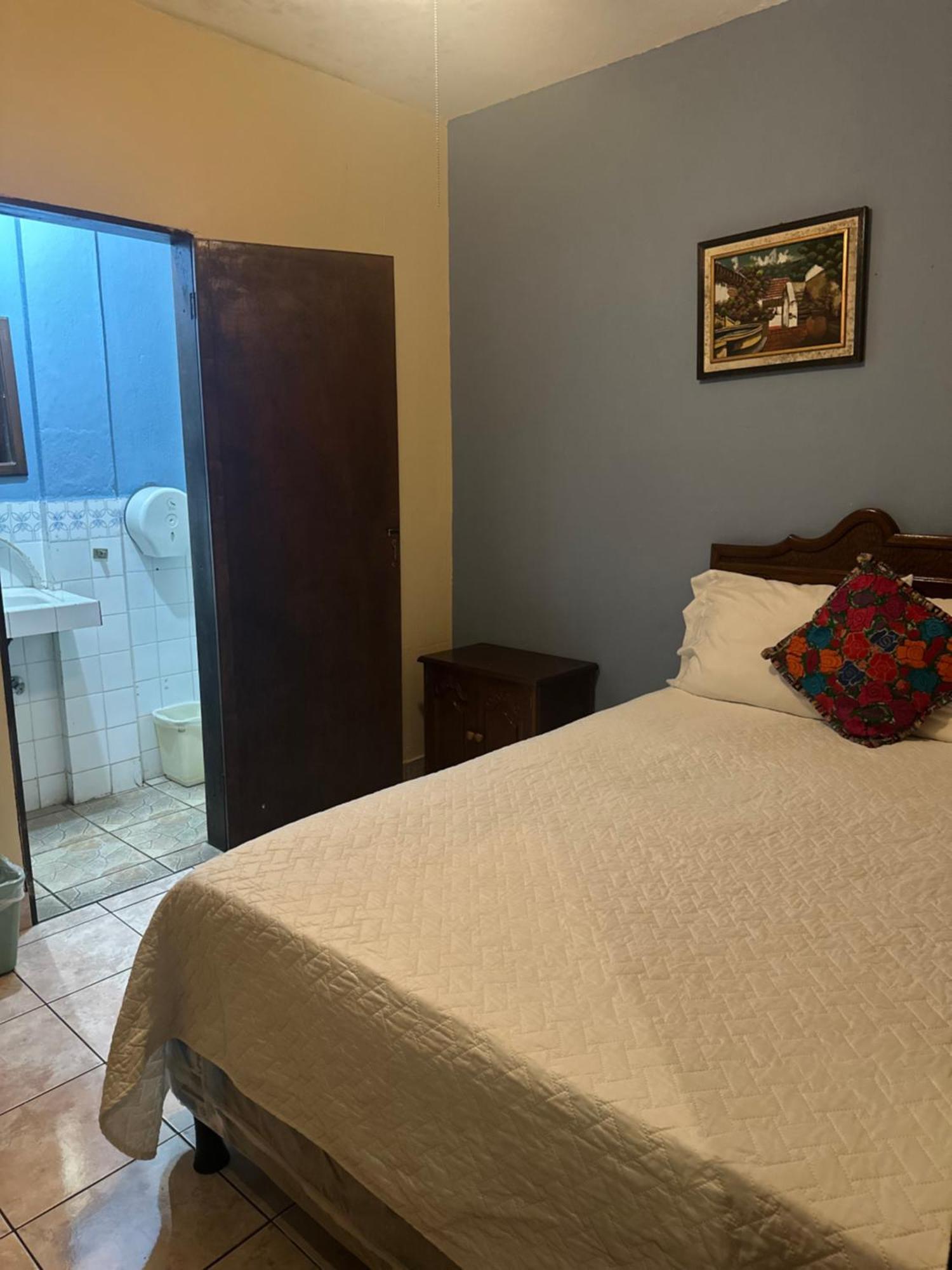 Don Valentino Hotel Antigua Phòng bức ảnh