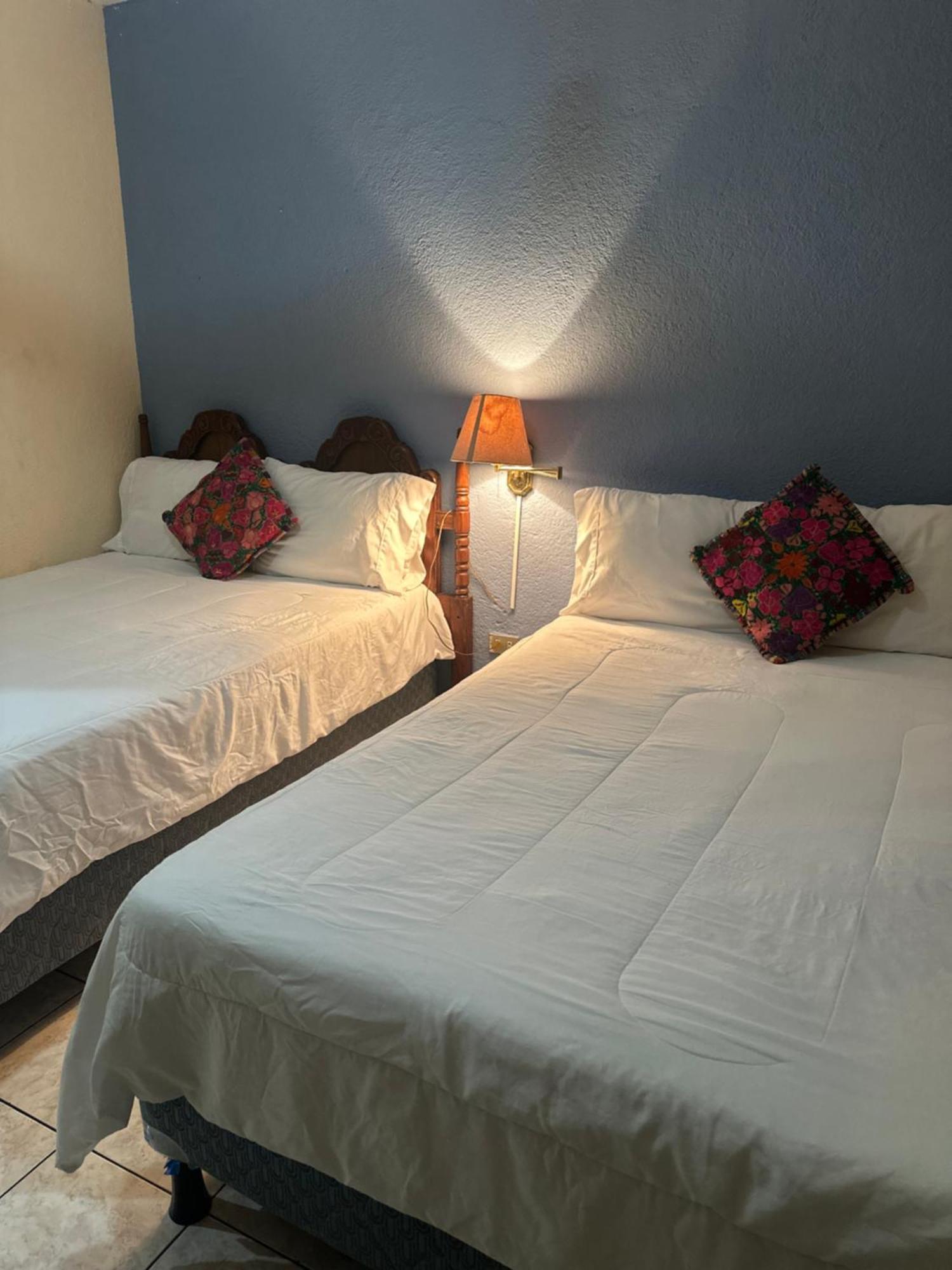 Don Valentino Hotel Antigua Ngoại thất bức ảnh