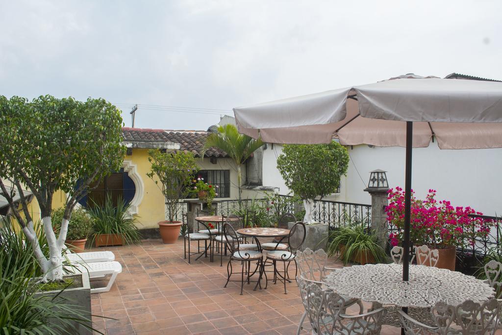 Don Valentino Hotel Antigua Ngoại thất bức ảnh