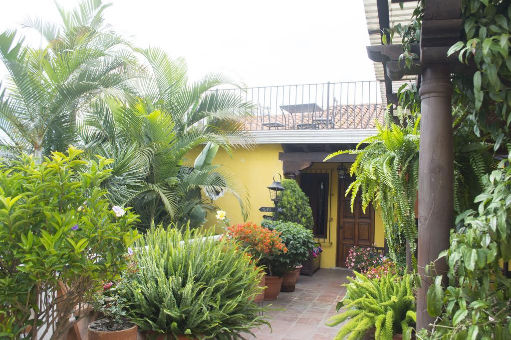 Don Valentino Hotel Antigua Ngoại thất bức ảnh