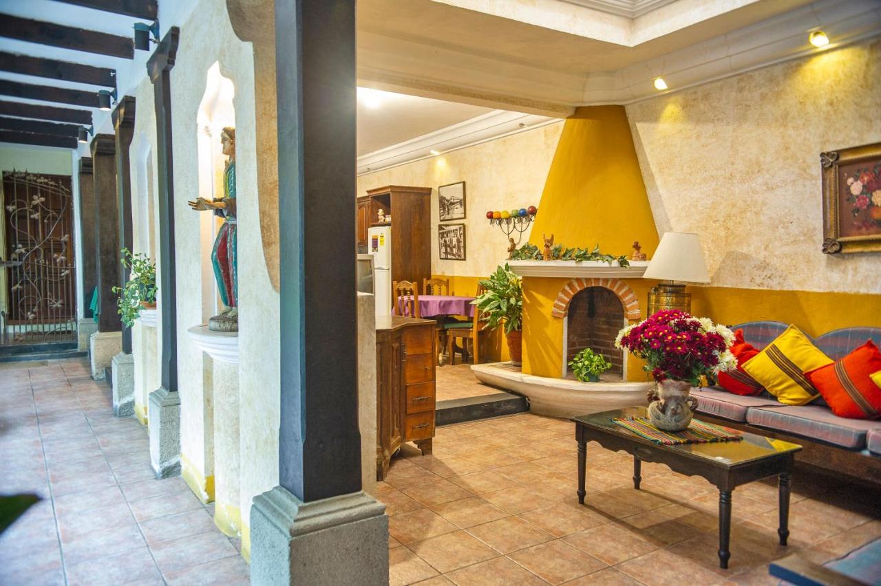 Don Valentino Hotel Antigua Ngoại thất bức ảnh